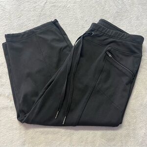 Hyba Black Cropped Athletic Joggers